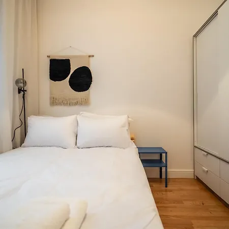 The Griffin * Sofía